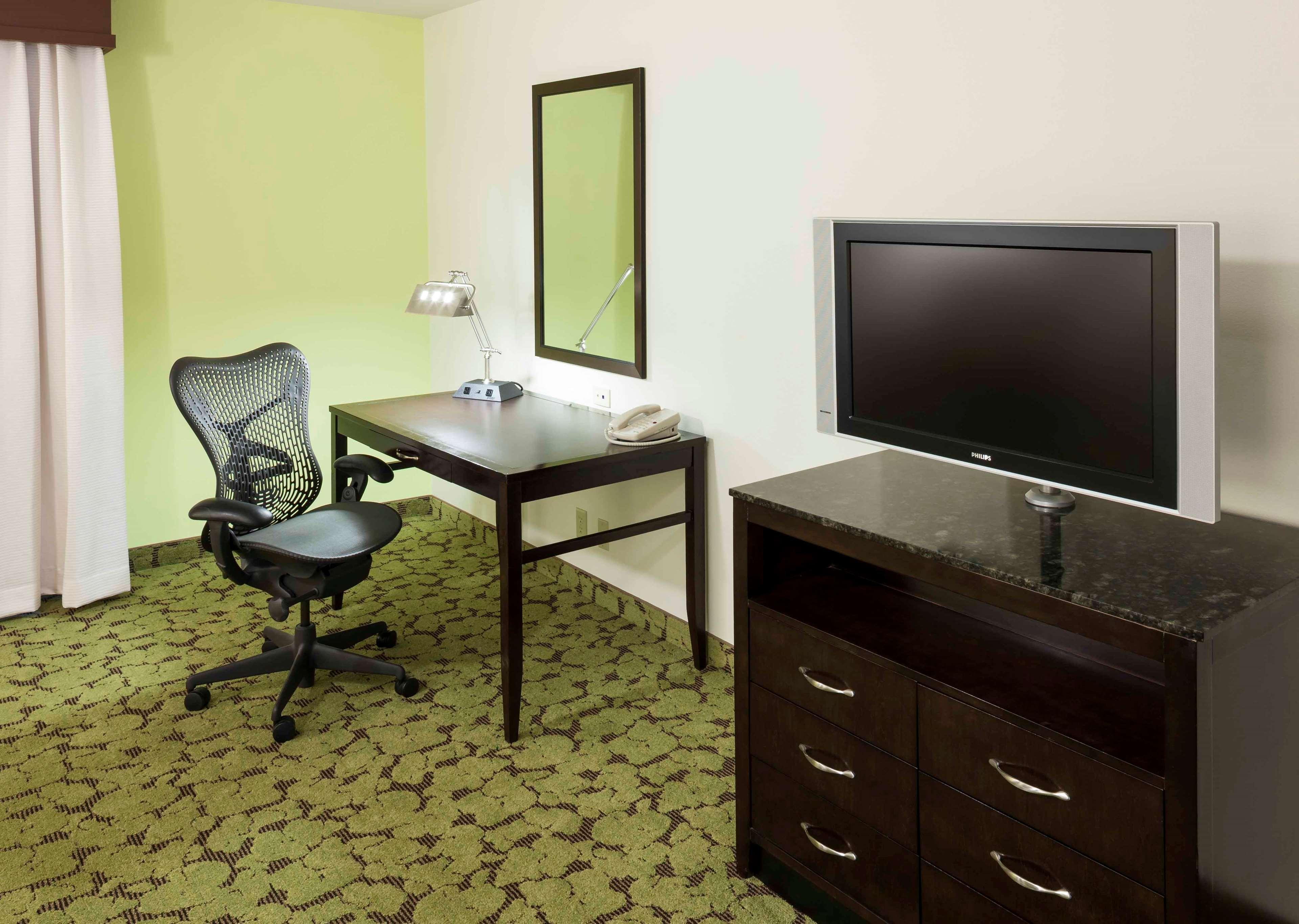 Hilton Garden Inn Dallas Lewisville Exterior foto